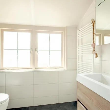 Beautiful And Charming Farmhouse In The Veluwe * Epe