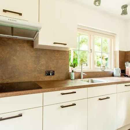 Beautiful And Charming Farmhouse In The Veluwe Epe